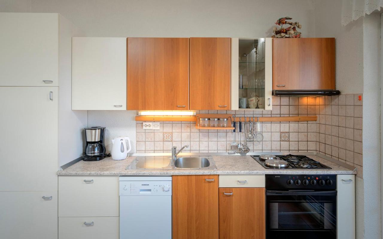 Apartment Nela Kalina Jelsa  Luaran gambar